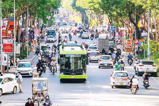 Thủ tướng yêu cầu khẩn trương phủ trạm sạc toàn quốc, tăng tốc chuyển đổi sang giao thông điện
