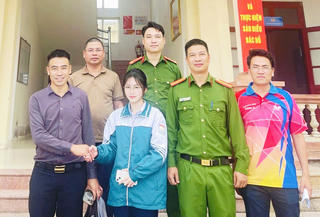 Ninh Bình: Hỗ trợ người dân nhận lại gần 500 triệu đồng chuyển khoản nhầm