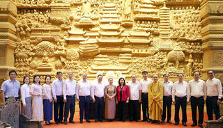 Đoàn cấp cao Campuchia thăm Khu du lịch Tam Chúc