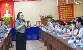 Sở Tư pháp Cà Mau phối hợp phổ biến tuyên truyền phòng, chống bạo lực học đường