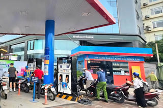 Nỗ lực điều hành giá xăng dầu trước biến động mạnh của thị trường thế giới