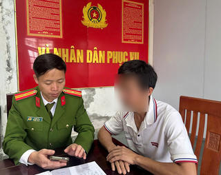 Mừng vì trúng 2,3 tỷ từ livestream cào vé, người đàn ông suýt mất 25 triệu