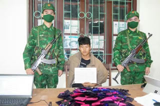 Bắt đối tượng vận chuyển 60.000 viên ma túy tổng hợp