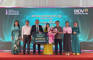 Khách hàng may mắn ‘đón lộc’ hơn 686 triệu đồng từ BIDV