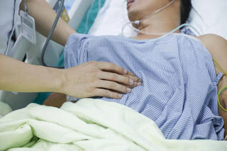 Người đàn ông mắc 2 loại ung thư hiếm gặp 