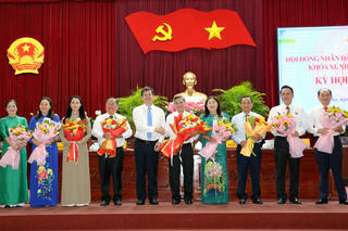 Cần Thơ kiện toàn nhân sự chủ chốt, bầu Chủ tịch HĐND và UBND nhiệm kỳ mới