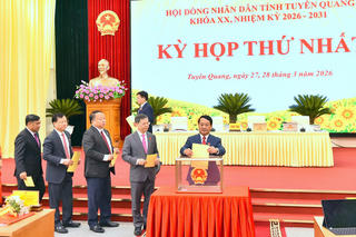 Ông Nguyễn Văn Sơn tái đắc cử Chủ tịch HĐND tỉnh Tuyên Quang