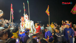 Lung linh đêm hội đảo Dấu Đồ Sơn Lung linh đêm hội đảo Dấu Đồ Sơn