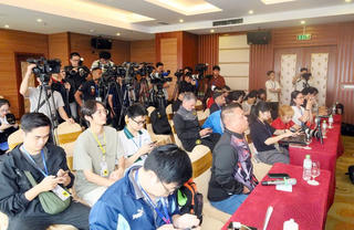 Ninh Bình trước trận đấu bóng đá giữa đội tuyển Việt Nam và Malaysia