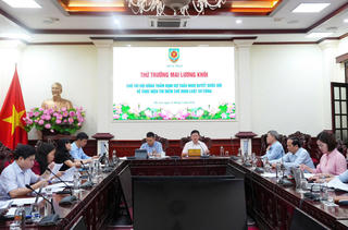 Luật sư công phải có ít nhất 05 năm kinh nghiệm làm việc trong lĩnh vực pháp luật 