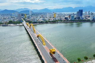 Đà Nẵng thúc đẩy kết nối Hành lang kinh tế Đông - Tây qua diễn đàn hợp tác tại Lào