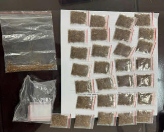 Khởi tố 2 đối tượng mua bán ma túy “núp bóng” thuốc lá tại Hưng Yên