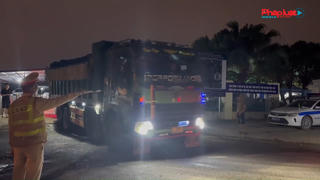 CSGT Hà Nội kiểm tra, giám sát hoạt động chở đất, phế thải từ “đầu nguồn”