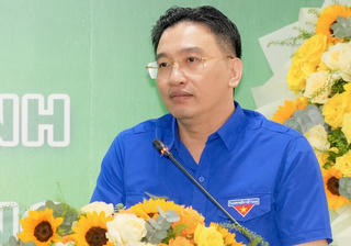 Chủ tịch PV GAS Nguyễn Thanh Bình khuyên thế hệ trẻ dám bước khỏi vùng an toàn, tạo ra giá trị mới