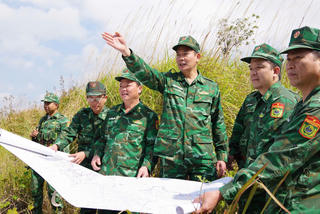 Giữ biên từ gốc - Kỳ 2: “Người thầy áo lính”