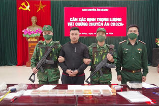 Bộ đội Biên phòng Cao Bằng khởi tố vụ án hình sự vận chuyển trái phép 09 bánh Heroin
