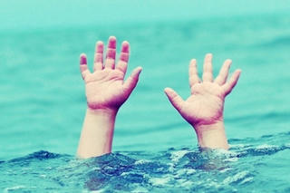 TP Huế: Bé trai 11 tuổi đuối nước khi tắm kênh