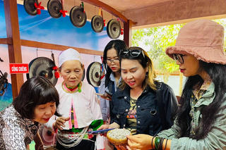 Hà Nội đón lượng khách quốc tế tăng gần 30% so với cùng kỳ năm trước