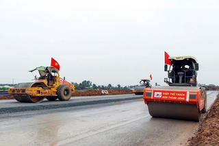 Biến động giá vật liệu và ‘độ vênh’ thị trường: Cần cơ chế chia sẻ rủi ro