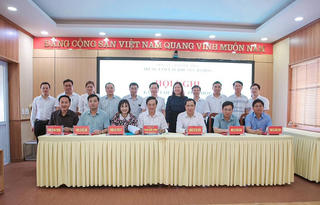 Phú Thọ: Tăng cường phối hợp triển khai nhiệm vụ y tế trên khu vực Hạ Hòa