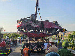 Lâm Đồng: Xe khách lao xuống vực, bốn người tử vong