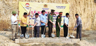 Xã Vạn An (Nghệ An): Khởi công xây dựng nhà “Đại đoàn kết” cho hộ nghèo