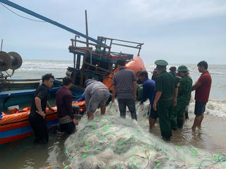 Giữ đất, giữ dân, giữ pháp luật nơi biên cương: Đi dân nhớ, ở dân thương -
Kỳ 1: Nơi người lính giữ đất bằng cách giữ lòng dân