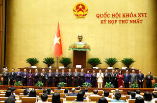 Quốc hội phê chuẩn bổ nhiệm Phó Thủ tướng, Bộ trưởng, thành viên Chính phủ