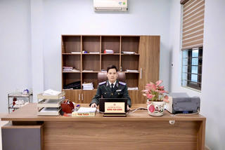 Chấp hành viên Nông Văn Dũng - Người dành 90% thời gian để “mở nút thắt” tâm lý cho dân
