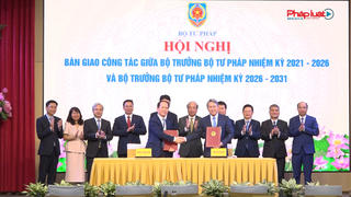 Bàn giao công tác giữa Bộ trưởng Bộ Tư pháp nhiệm kỳ 2021–2026 và nhiệm kỳ 2026–2031