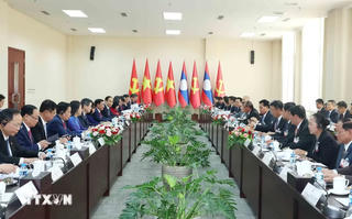 Tiếp tục làm sâu sắc hơn nữa nội hàm 'gắn kết chiến lược' trong quan hệ Việt Nam - Lào