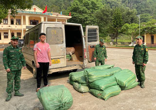 Bộ đội Biên phòng Cao Bằng phát hiện, thu giữ số lượng lớn hàng hóa không rõ nguồn gốc tại khu vực biên giới
