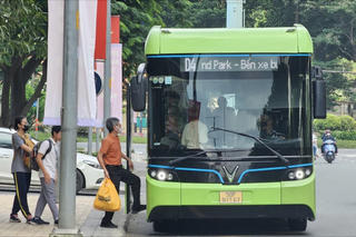 Sở Xây dựng TP HCM nói về chính sách miễn phí xe buýt:  Miễn phí nhưng vẫn không ngừng 
nâng cao chất lượng phục vụ