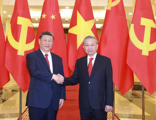 PHÁT HUY TRUYỀN THỐNG HỮU NGHỊ VIỆT NAM - TRUNG QUỐC, NÂNG TẦM KẾT NỐI CHIẾN LƯỢC TRONG GIAI ĐOẠN PHÁT TRIỂN MỚI
