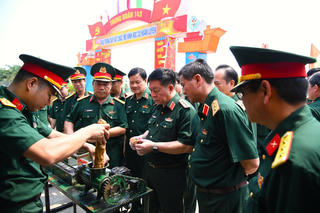 Đại tướng Nguyễn Trọng Nghĩa thăm, kiểm tra các đơn vị trên địa bàn Đà Nẵng