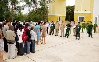 Bài 5: Xóa 'vòng lặp bi kịch' - Cần 'lời giải' cho 'khoảng trống' giáo dục, pháp lý và hậu giải cứu