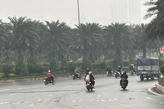 Thời tiết ngày 16/4: Không khí lạnh về, Bắc Bộ mưa dông