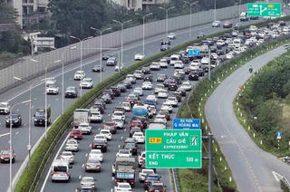 Chi tiết phương án phân luồng các tuyến đường ra, vào Hà Nội trong dịp nghỉ lễ