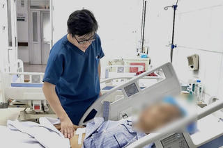 Suýt mất mạng vì điều trị ung thư gan theo 'lời mách bảo'