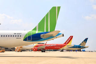 Giá vé máy bay dịp nghỉ Lễ Giỗ Tổ Hùng Vương và 30/4 tăng nhẹ, một số chặng hết vé