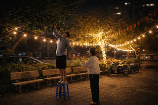 Cán cân bình đẳng giới dịch chuyển lạ thường: Nam giới bị bạo lực gia đình gia tăng