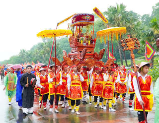 Rộn ràng lễ rước kiệu của các địa phương vùng ven Đền Hùng
