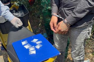 Bắt giữ đối tượng tàng trữ ma túy tổng hợp tại Vĩnh Long