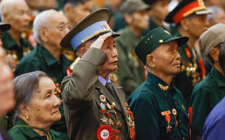 Thủ tướng Chính phủ yêu cầu các địa phương tăng cường chăm lo đời sống cho người có công