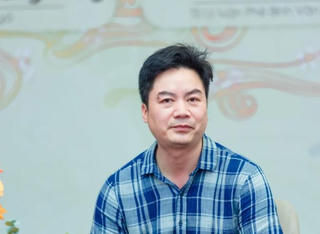 Nhà thơ, nhà báo Nguyễn Quang Hưng: Sách là chỗ dựa của lòng nhân ái, nhân văn