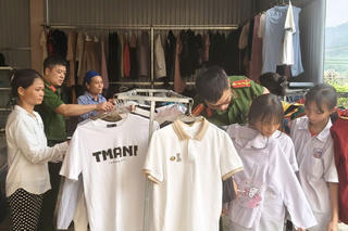 Từ “gian hàng 0 đồng” đến niềm tin của người dân