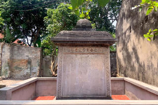 Thanh Hóa: Hai tấm bia đá cổ hơn 300 năm được “giải cứu”