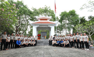 THADS TP. Hồ Chí Minh và THADS tỉnh Tuyên Quang dâng hương tại Khu di tích Bộ Tư pháp