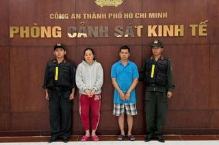 Bắt tạm giam vợ chồng chủ cơ sở sản xuất 2.800 tấn mì tươi chứa chất cấm tại TP HCM