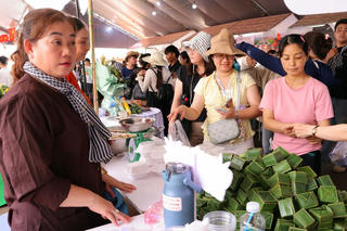 Khai mạc Lễ hội Bánh dân gian Nam Bộ năm 2026